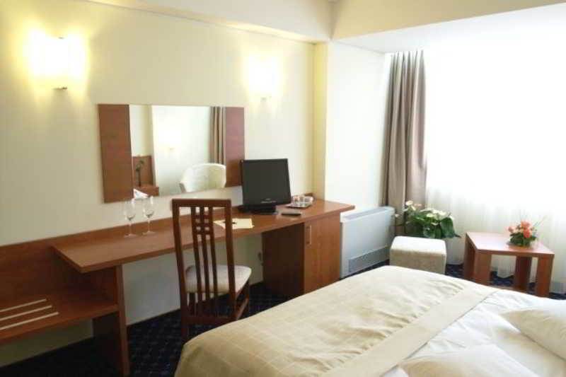 Marshal Hotel Bucareste Quarto foto